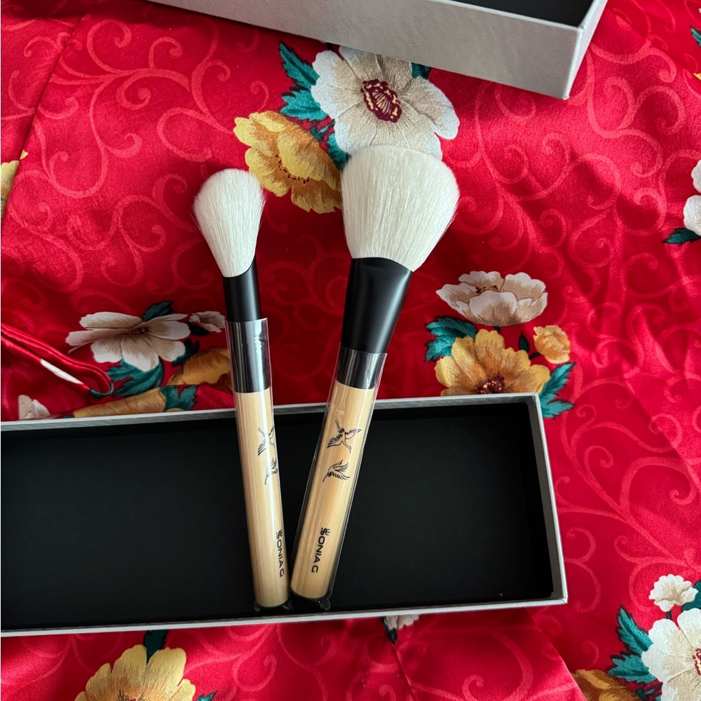 SOLD—sonia G Hinoki Brush Set